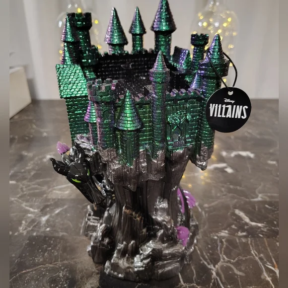 Bath & Body Works Disney Maleficent Dragon Castle Candle Holder NWT - Picture 4 of 16